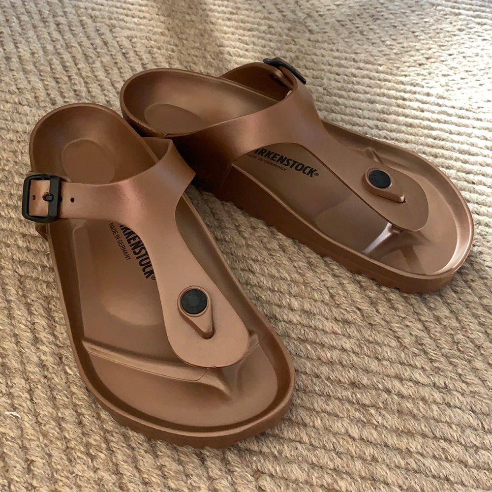 NWT - Birkenstock Gizeh Essentials EVA Sandals - Copper